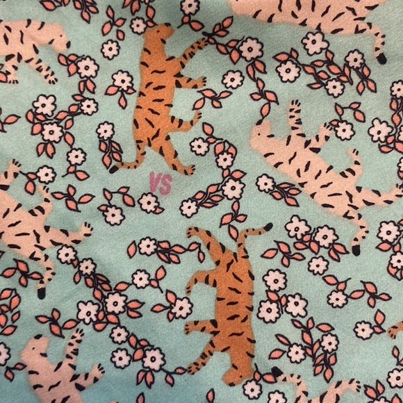 Victoria's Secret Cami Top - Picture 4 of 5